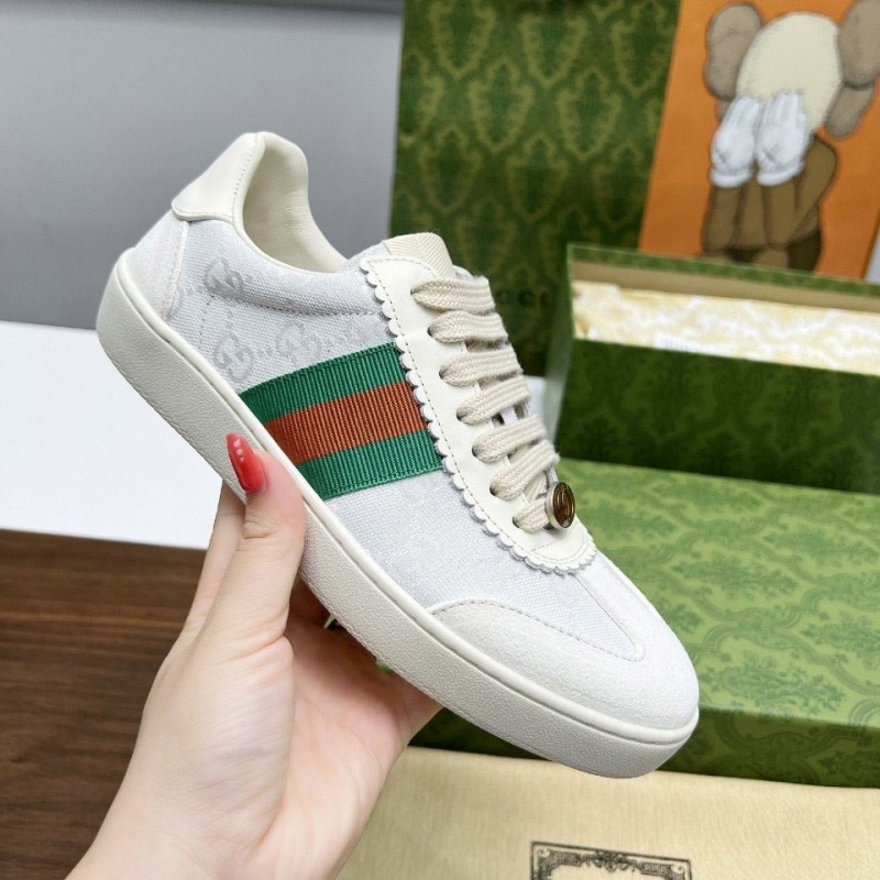 G*u*i casual shoes